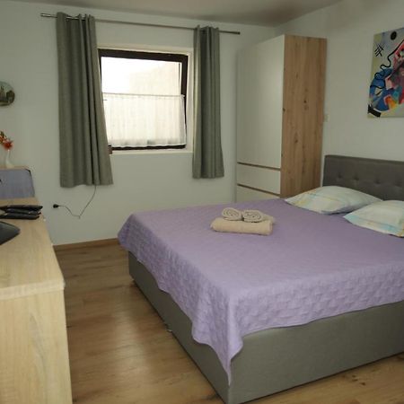 Apartments Noemi Malinska Zewnętrze zdjęcie