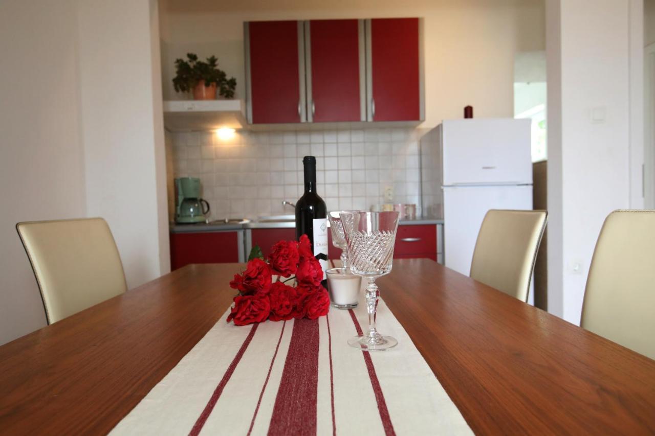 Apartments Noemi Malinska Zewnętrze zdjęcie