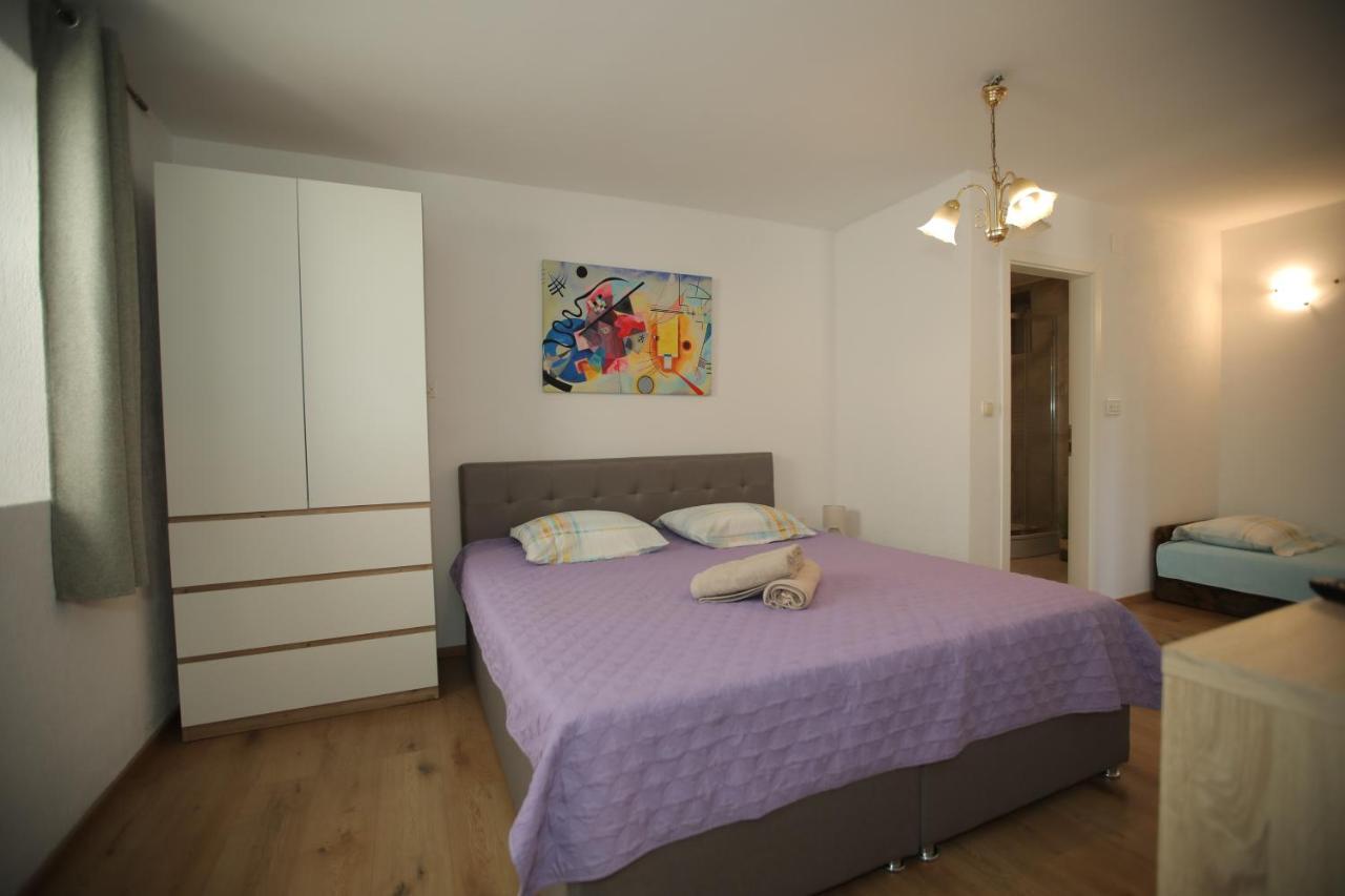 Apartments Noemi Malinska Zewnętrze zdjęcie